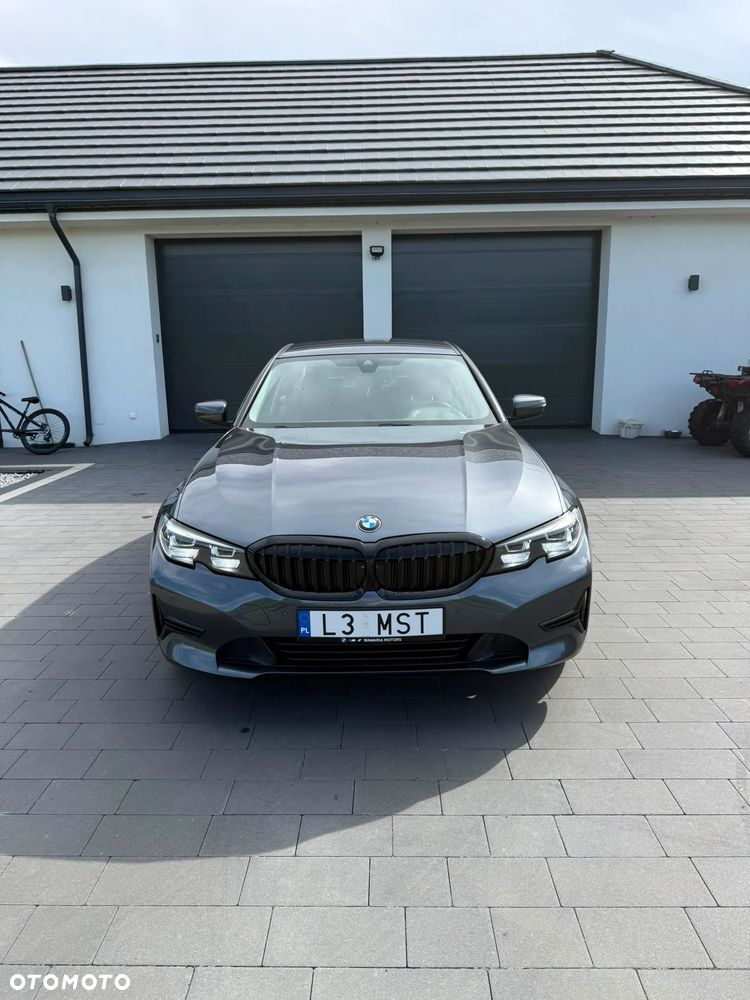BMW Seria 3 318d Edition M Sport Shadow - 2