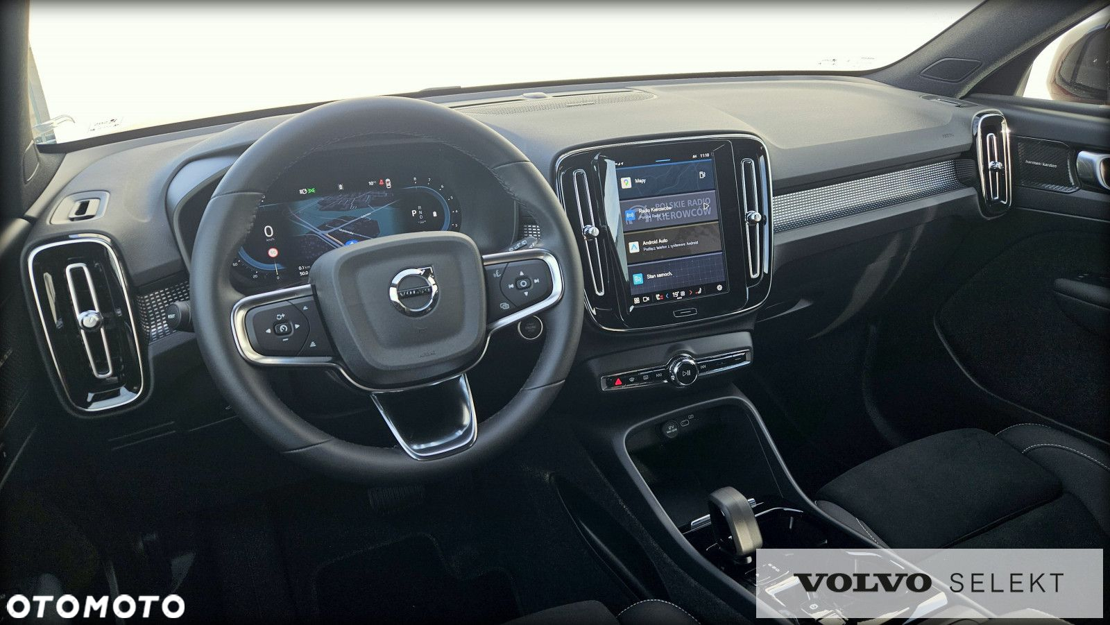 Volvo XC 40 - 25