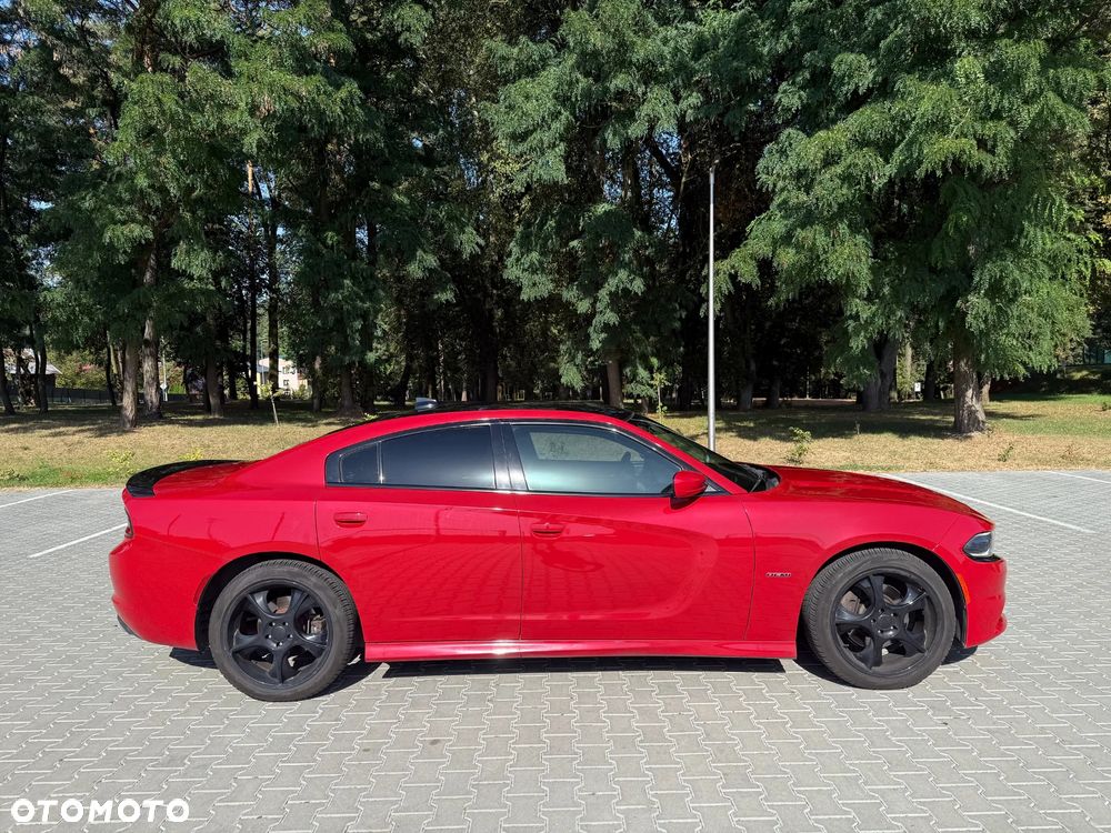 Dodge Charger ver-5-7-r-t - 12