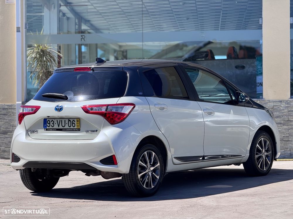 Toyota Yaris 1.5 HSD 20 Anos - 4