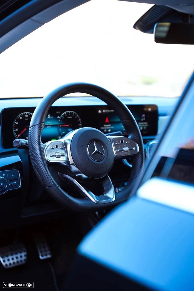 Mercedes-Benz A 250 e 8G-DCT AMG Line Advanced Plus - 19
