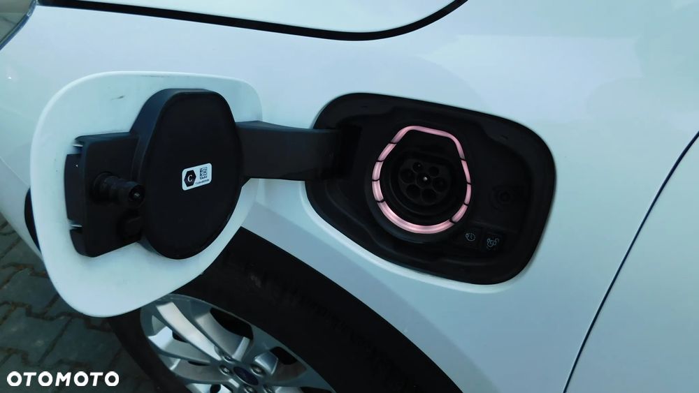 Ford Kuga 2.5 Duratec PHEV ST-LINE X - 21