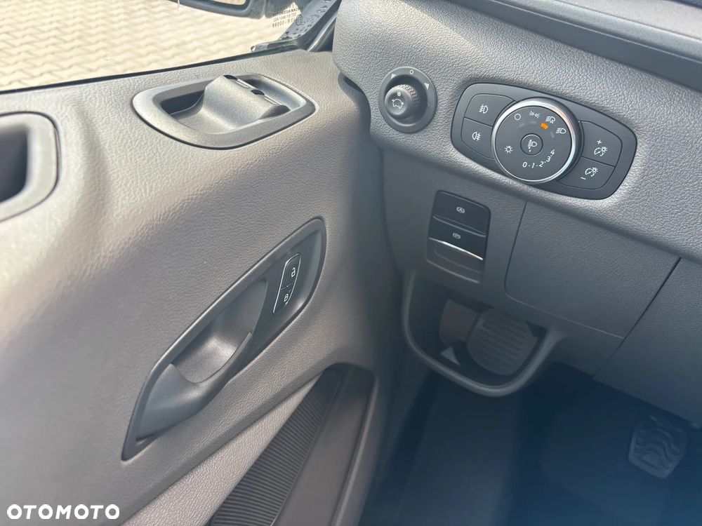 Ford Transit - 14
