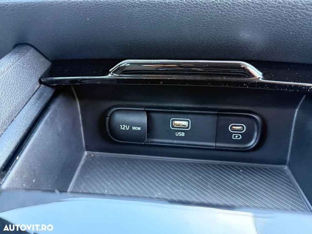 Kia Sportage 1.6 T-GDI MHEV 7DCT HP 4x4 Business Line - 29