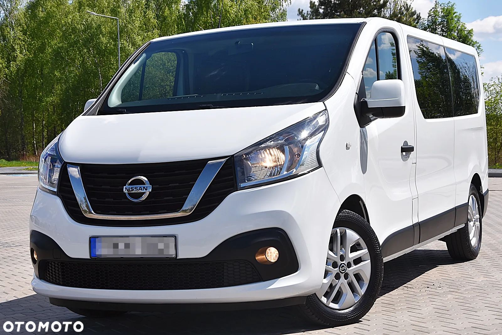 Nissan NV300 - 1