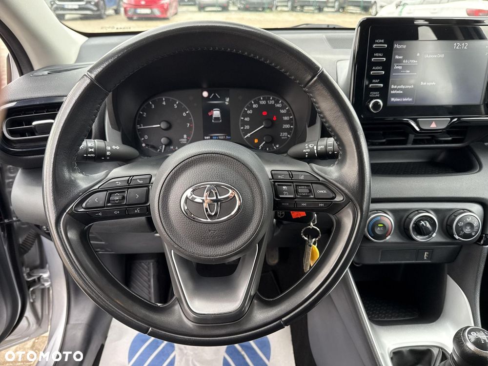 Toyota Yaris - 16