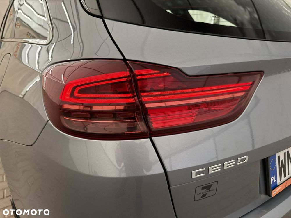Kia Ceed - 30