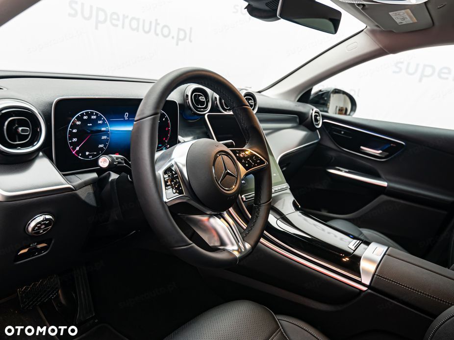 Mercedes-Benz GLC - 11