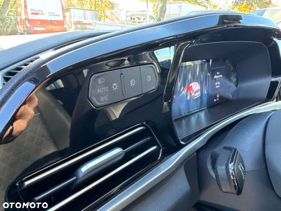 Ford Tourneo Connect - 22