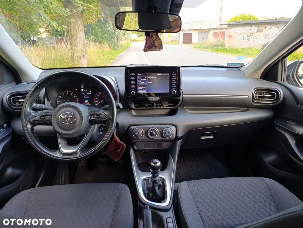 Toyota Yaris 1.5 Comfort - 16