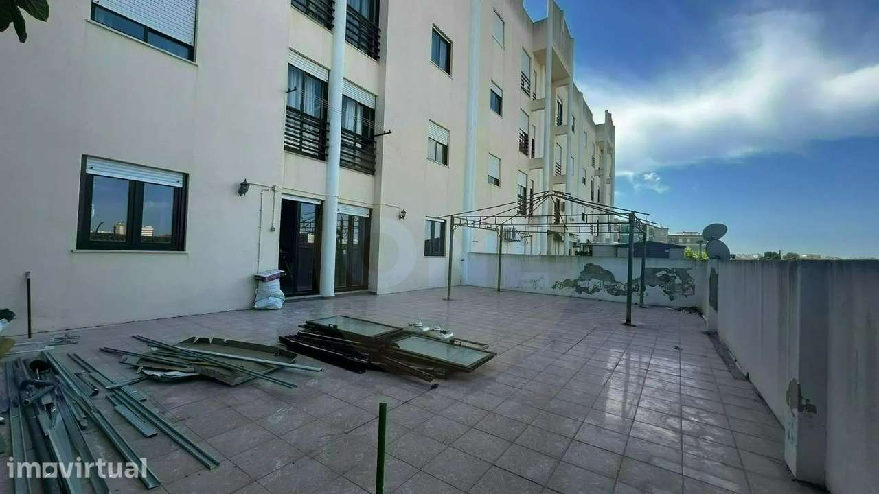 Apartamento T3 em remodelação Vista Serra da Arrábida – Setúbal - Grande imagem: 3/14