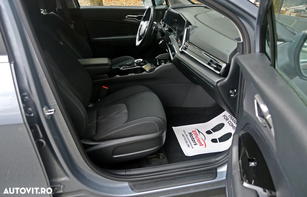 Kia Sportage 1.6 T-GDI HEV 6AT 4x2 Business Line - 28