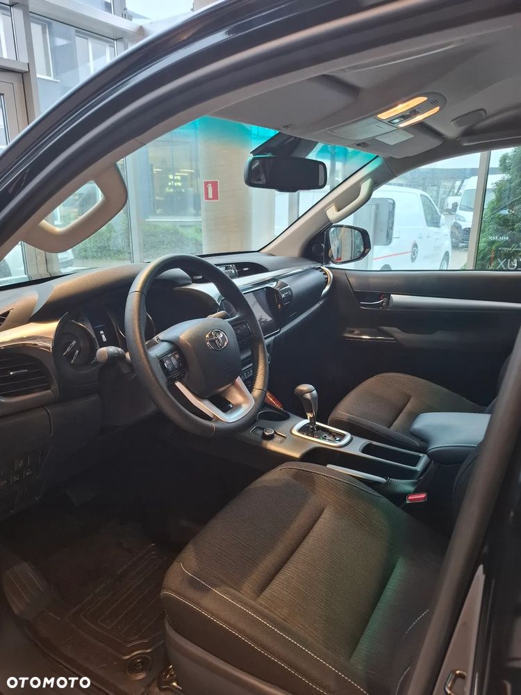 Toyota Hilux - 7