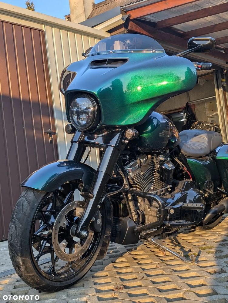 Harley-Davidson Touring Street Glide - 15