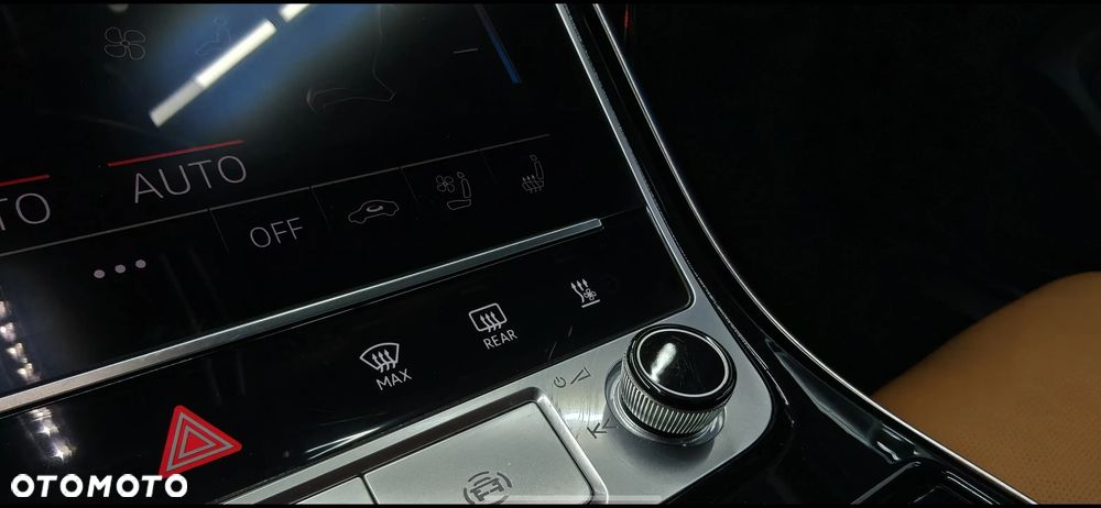 Audi S8 - 11