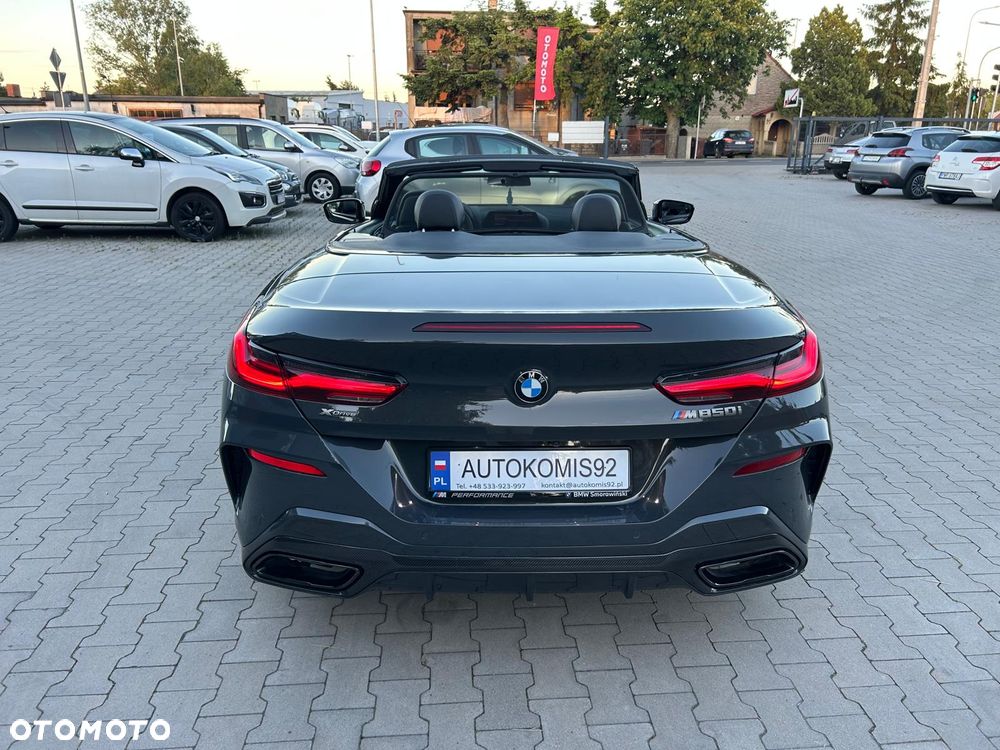 BMW Seria 8 M850i xDrive - 16