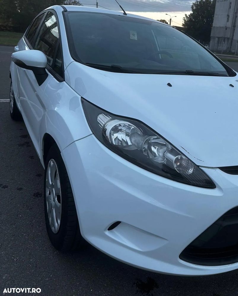 Ford Fiesta - 5