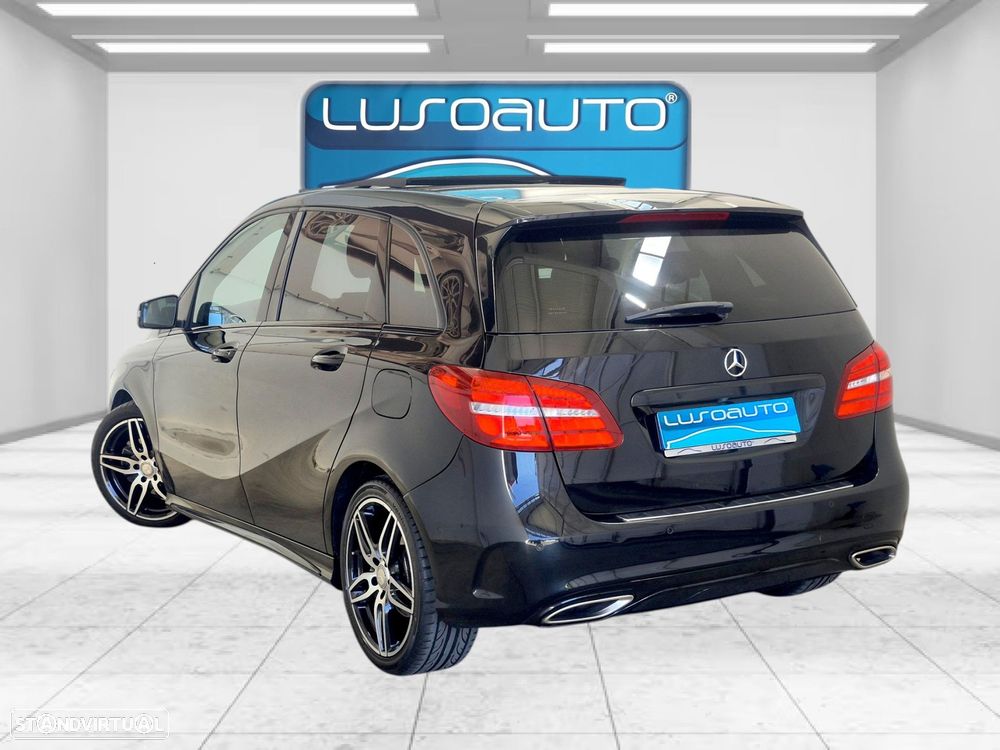 Mercedes-Benz B 180 d AMG Line Aut. — fotografia 7