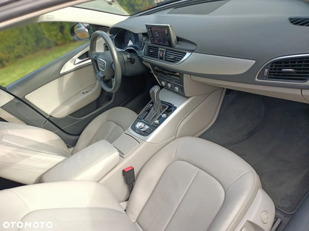 Audi A6 Avant 2.0 TDI Ultra S tronic - 34