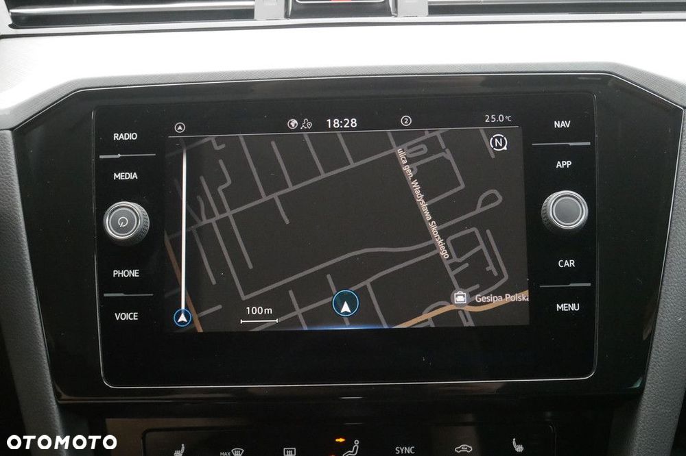 Volkswagen Passat Variant 1.5 TSI EVO Business DSG - 22