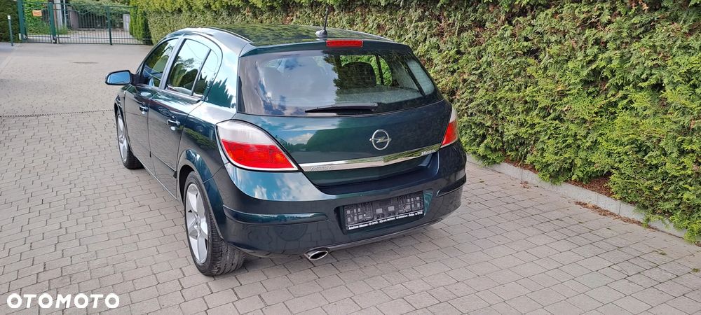 Opel Astra 2.0 Turbo Elegance - 8