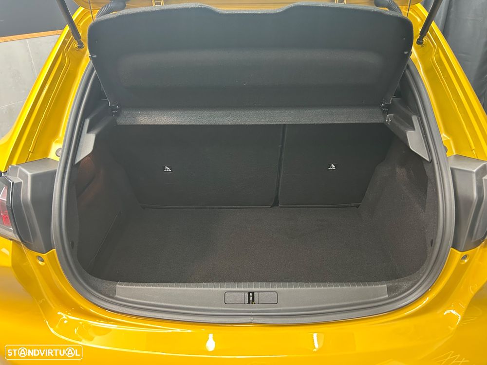 Peugeot 208 1.2 PureTech Active Pack - 18