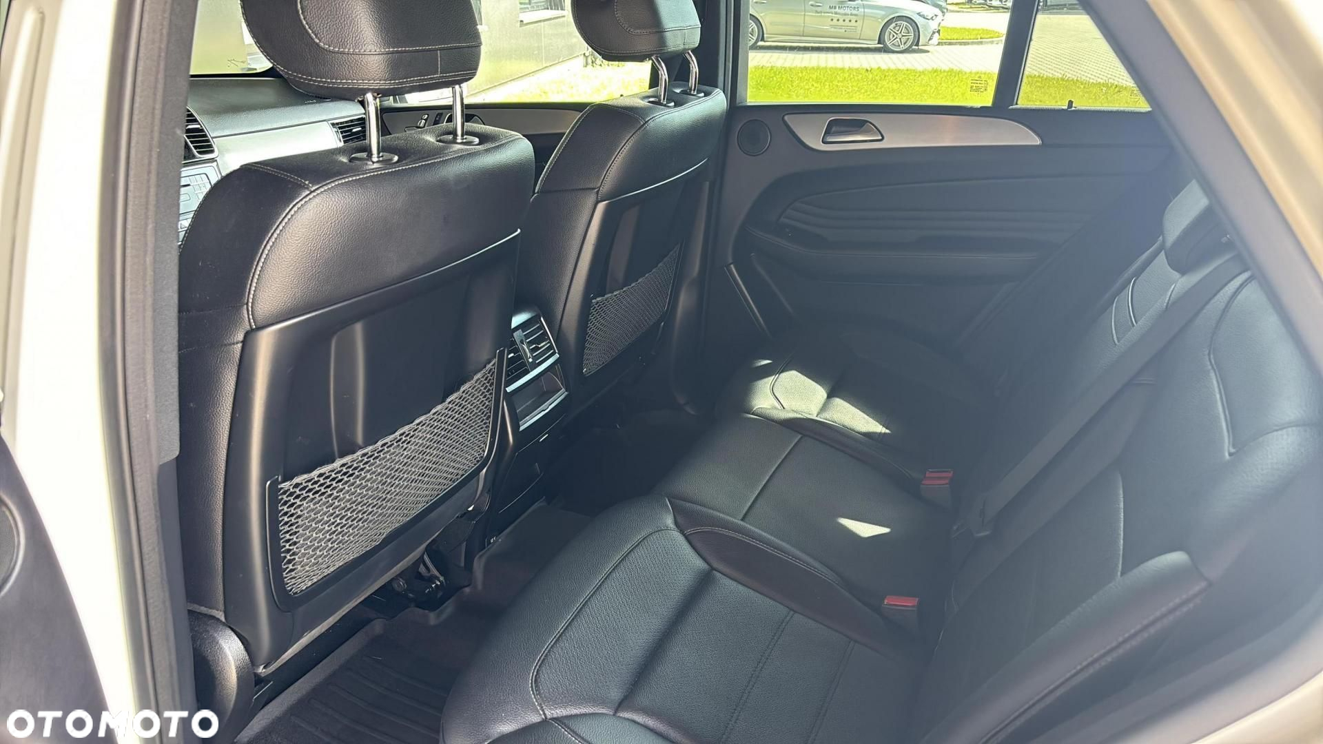 Mercedes-Benz GLE - 15