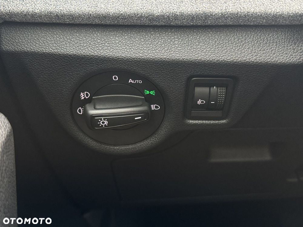 Skoda Kamiq 1.0 TSI Selection DSG - 29