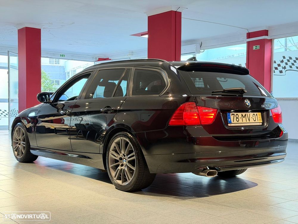 BMW 320 d EfficientDynamics Navigation - 4