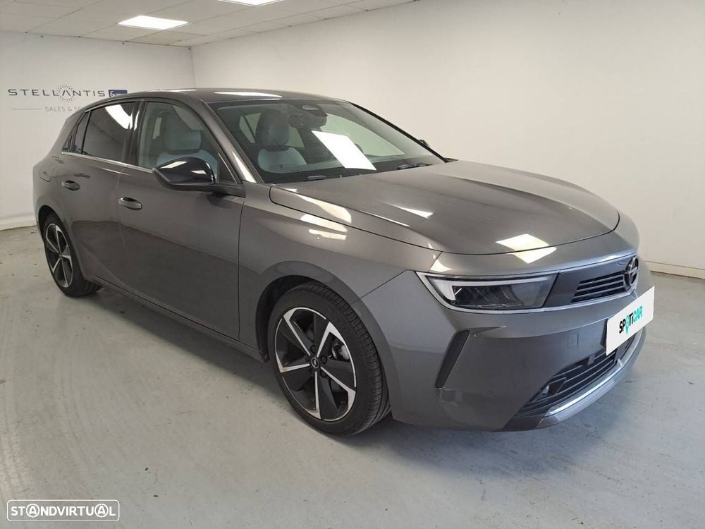 Opel Astra 1.5 D Elegance Aut. - 3