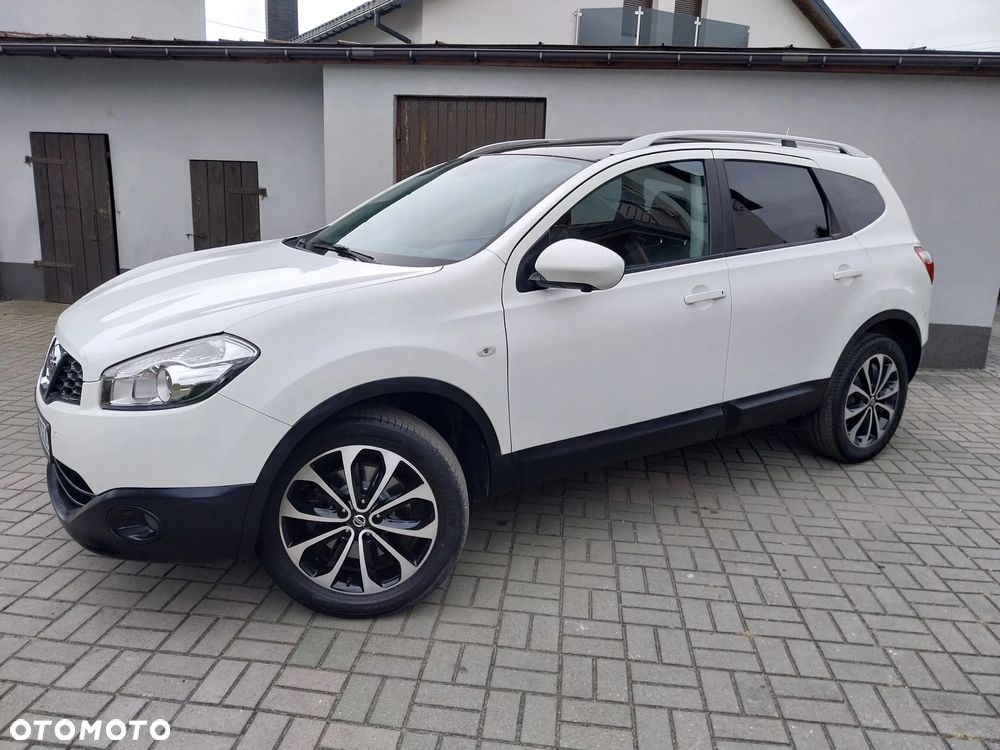 Nissan Qashqai+2 2.0 4x4 Tekna Premium - 2