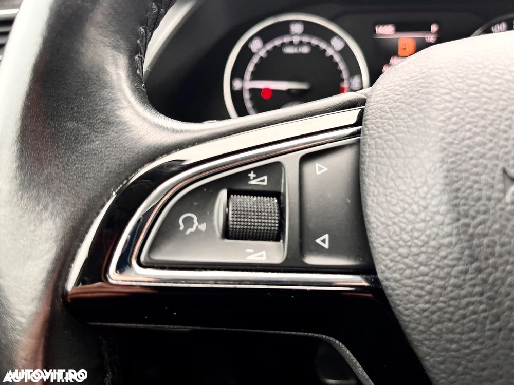 Skoda Superb 2.0 TDI DSG Sportline - 24