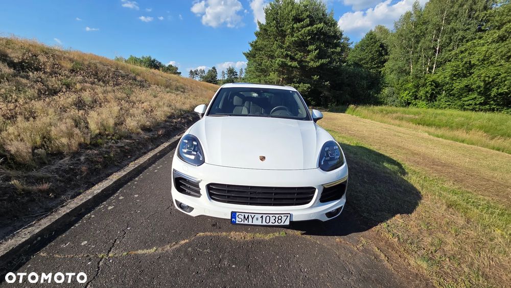 Porsche Cayenne Platinum Edition - 2
