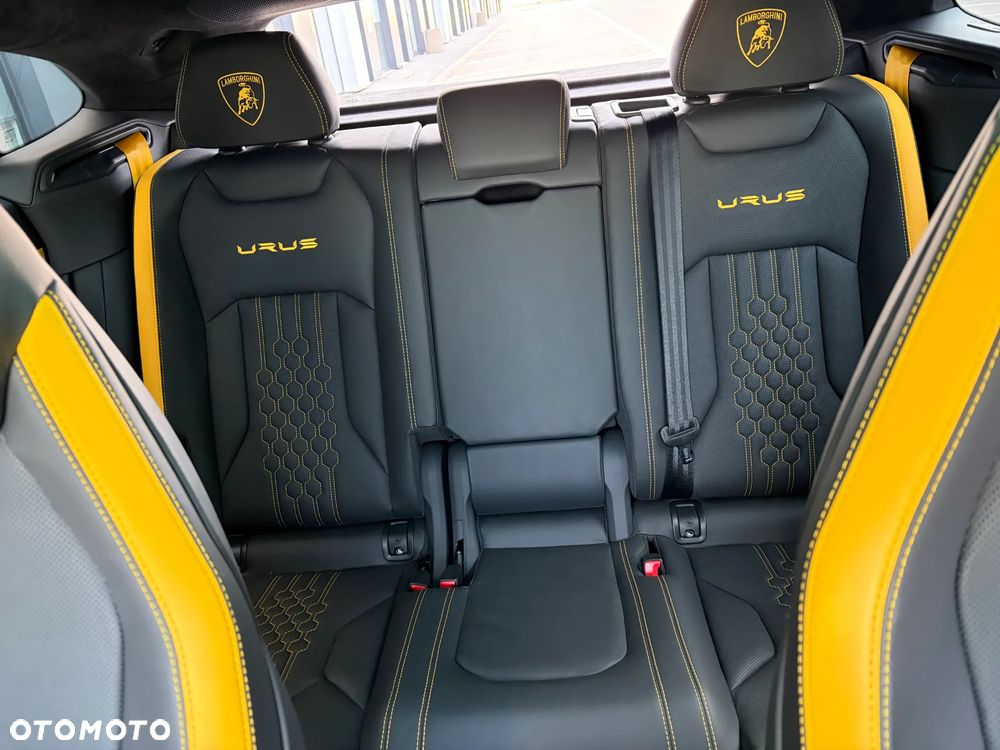 Lamborghini Urus - 31