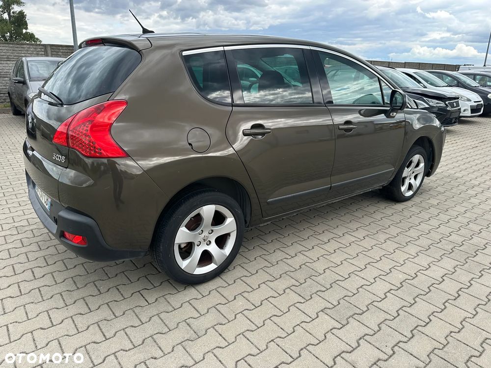 Peugeot 3008 1.6 HDi Premium - 4