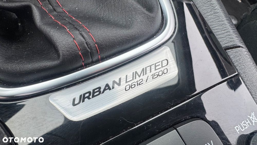 Mazda 3 SKYACTIV-G 120 Urban Limited - 1