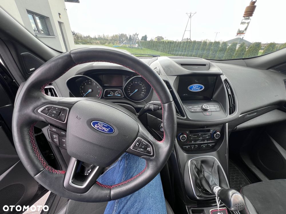 Ford Kuga 1.5 EcoBoost FWD ST-Line ASS MMT6 - 8