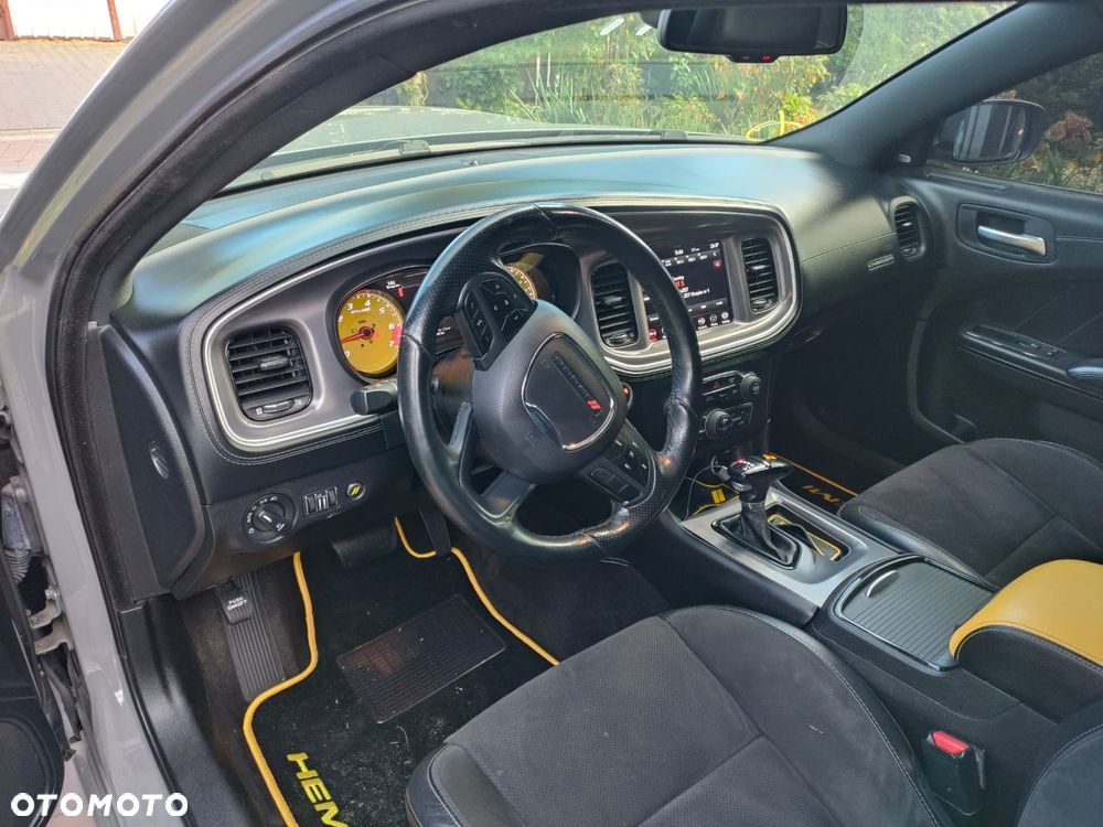 Dodge Charger - 9