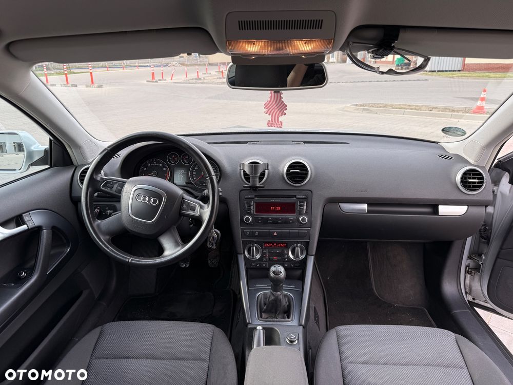Audi A3 3-drzwiowe 1.4 TFSI Ambiente - 8