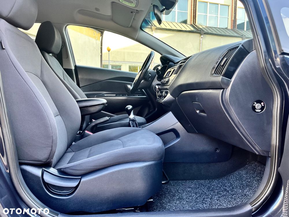 Kia Rio 1.2 Dream-Team Edition - 9