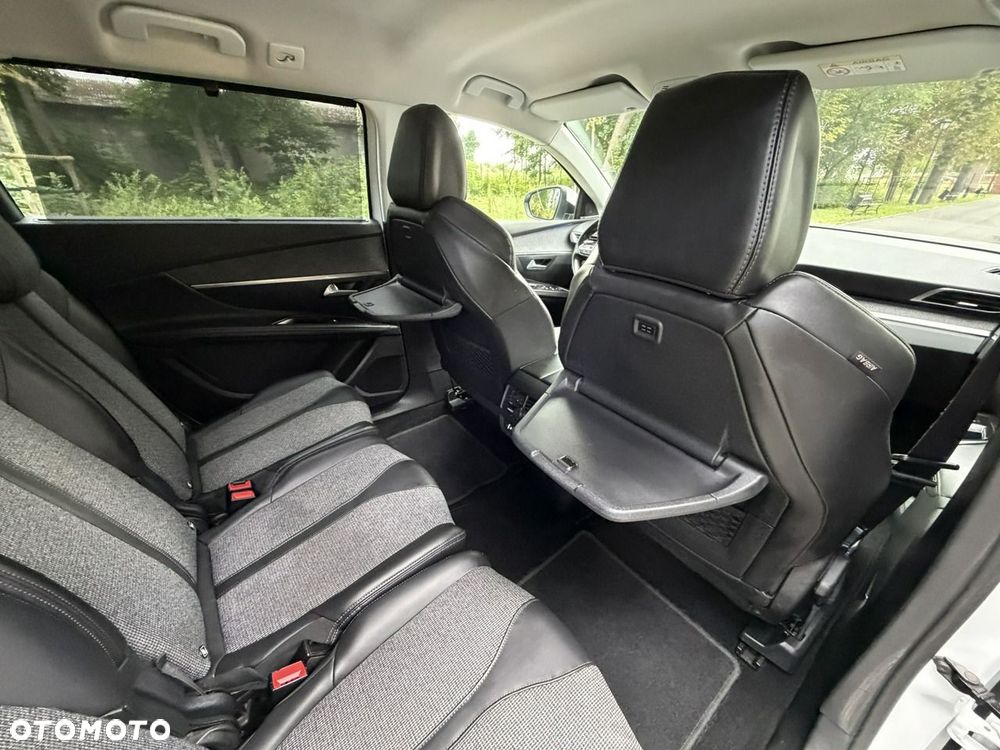 Peugeot 5008 - 32