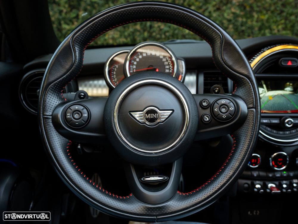 MINI Cabrio John Cooper Works Auto Desportiva - 36