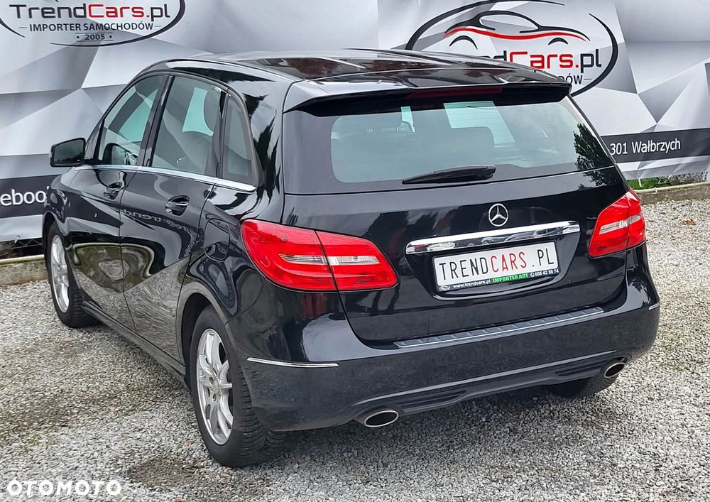 Mercedes-Benz Klasa B 180 Edition - 8