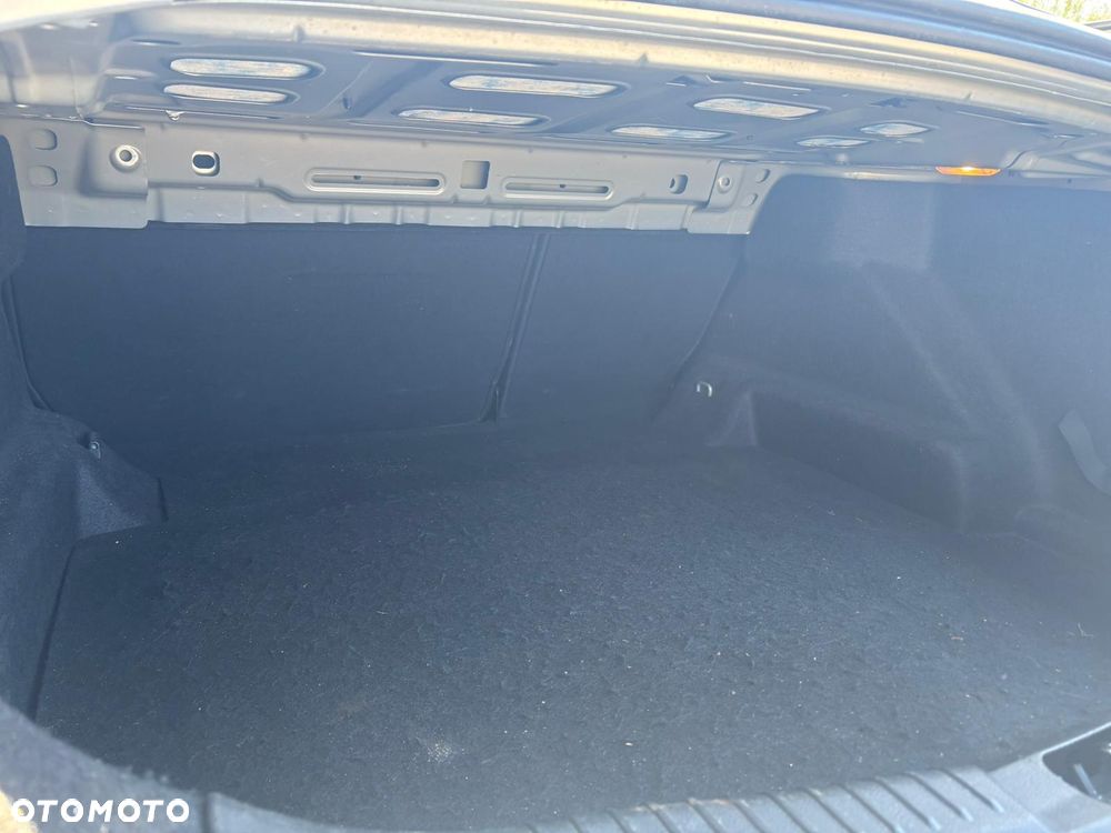 Ford Mondeo 2.0 Titanium - 16