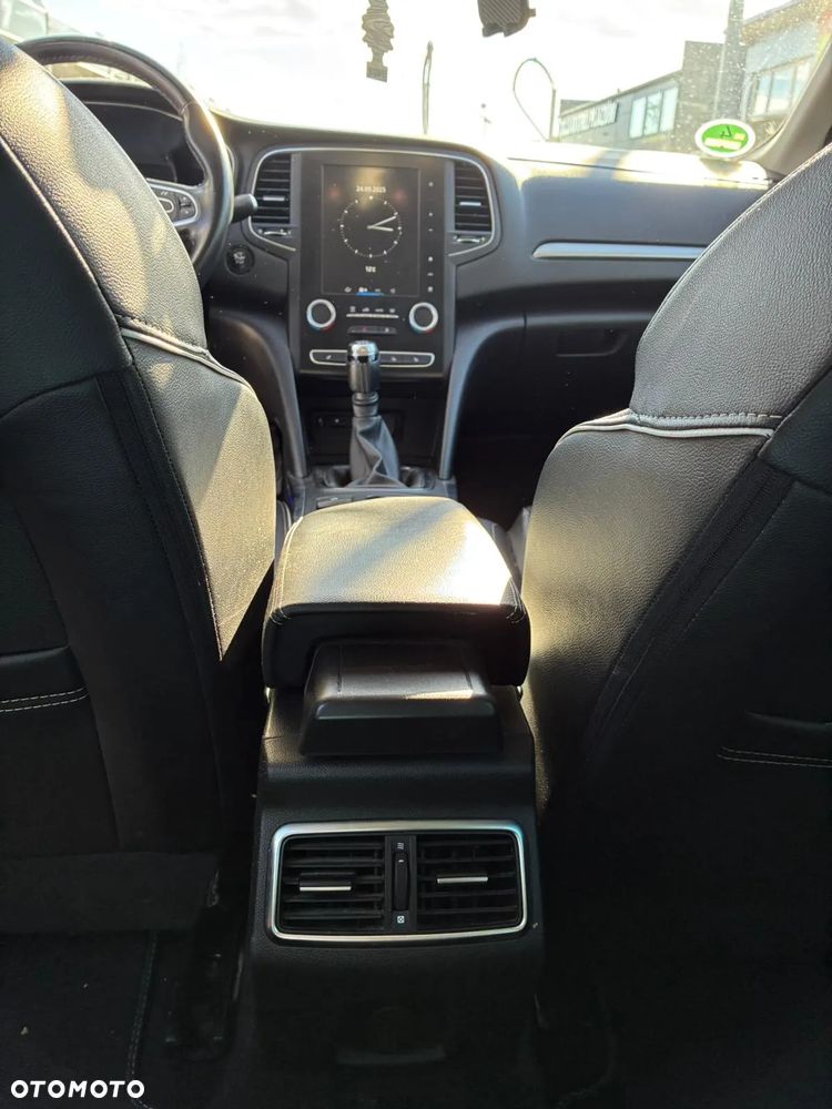 Renault Megane 1.2 Energy TCe Bose - 17