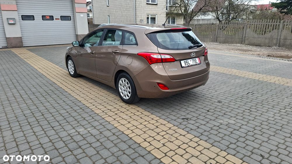 Hyundai i30 1.6 CRDI Select - 4