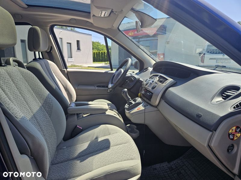 Renault Scenic 1.6 16V Confort Authentique - 6