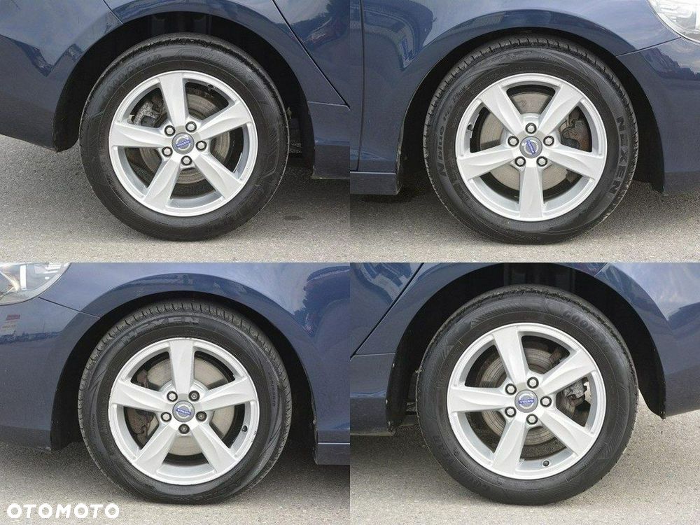 Volvo V40 D2 Powershift Momentum - 28