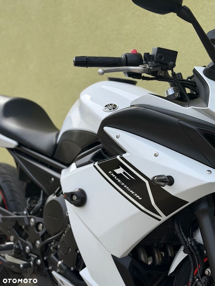 Yamaha XJ - 4