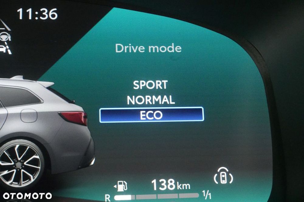 Toyota Corolla 1.8 Hybrid Comfort - 23